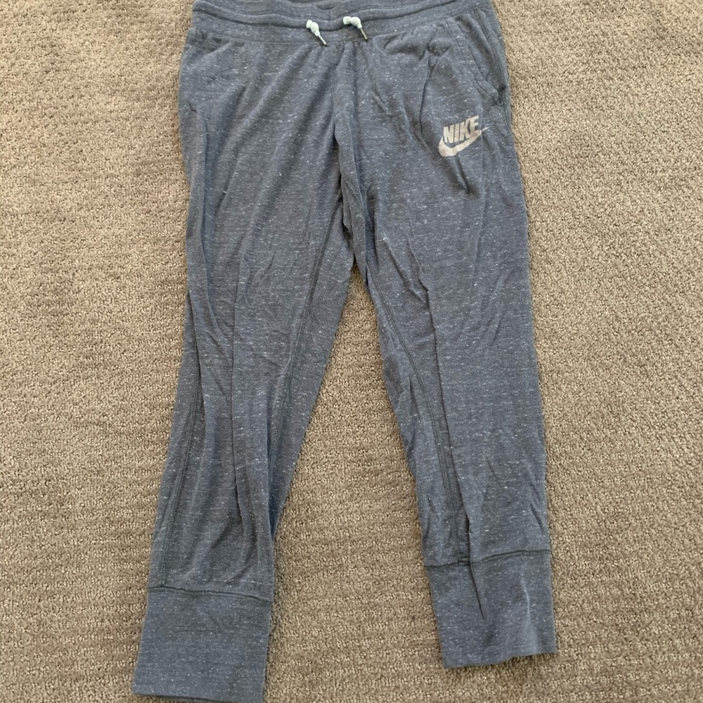 Nike capri joggers